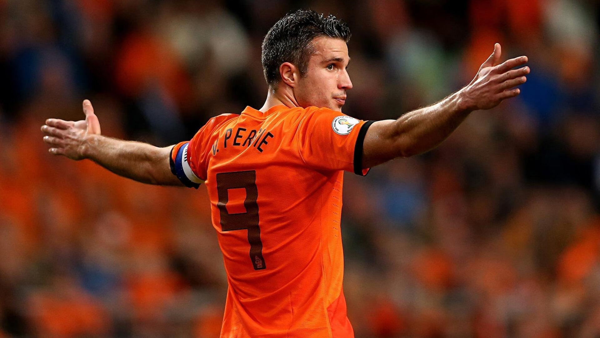 葡萄牙骑手玛丽亚·卡埃塔诺在2024年葡萄牙盛装舞步锦标赛中以“Hit Plus”马匹获得个人赛铜牌,展现坚韧精神。